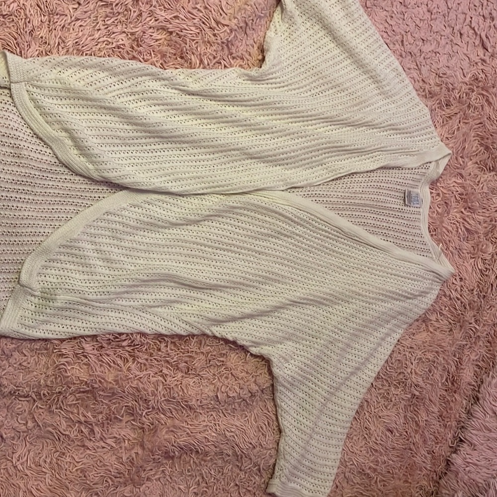 While sweater